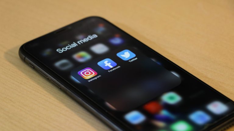 cover article instagram reels LEMON Influencer Platform