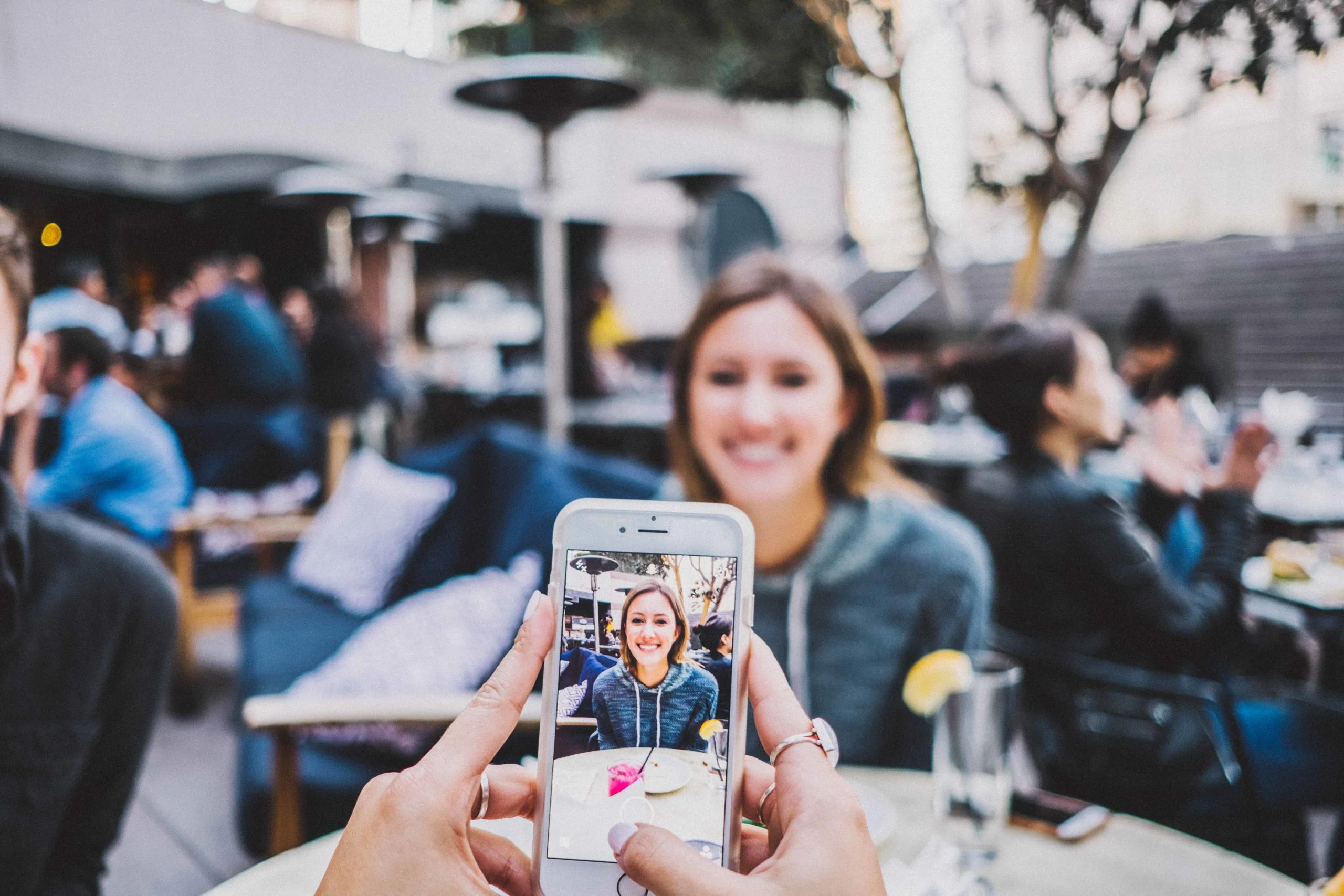 Social media marketing dan influencer marketing